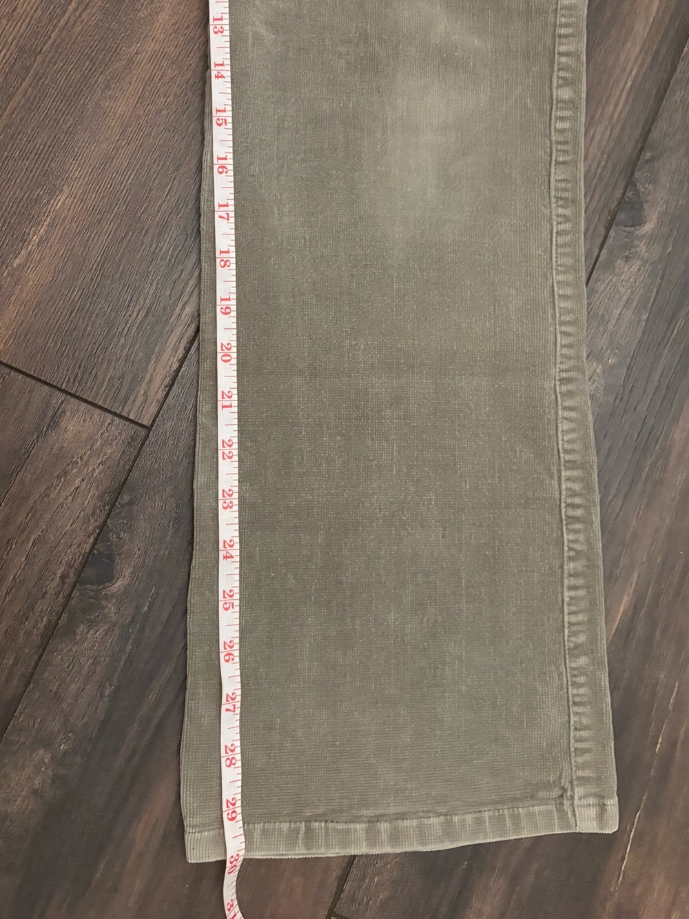 DKNY green khaki corduroy cargo pants - Picture 5 of 6